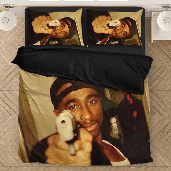 Thug 2pac Shakur Makaveli Pointing Gun Picture Bedding Set - Rappers Merch